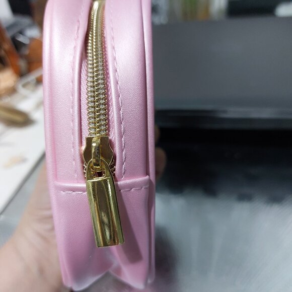 Super Cute Quilted Hello Kitty Bag Makeup Organizer Mini Wallet Mini Pouch - Picture 7 of 9